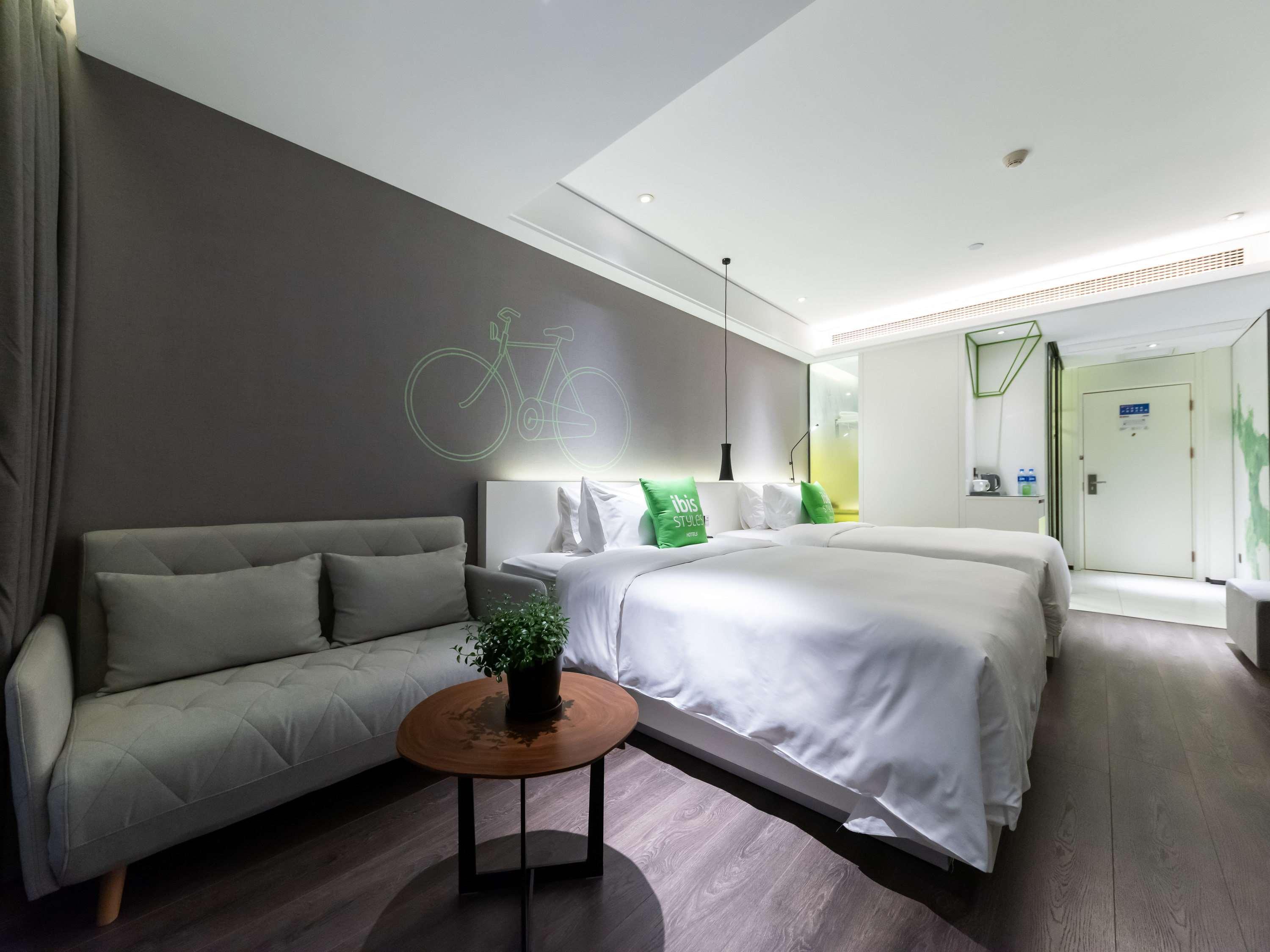 Ibis Styles Quanzhou Quanxiu Road Hotel Exteriör bild