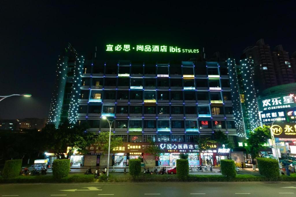 Ibis Styles Quanzhou Quanxiu Road Hotel Exteriör bild