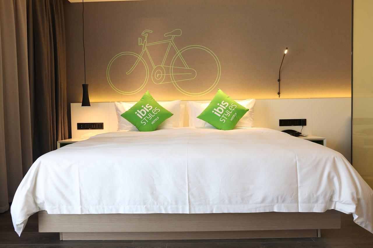 Ibis Styles Quanzhou Quanxiu Road Hotel Exteriör bild